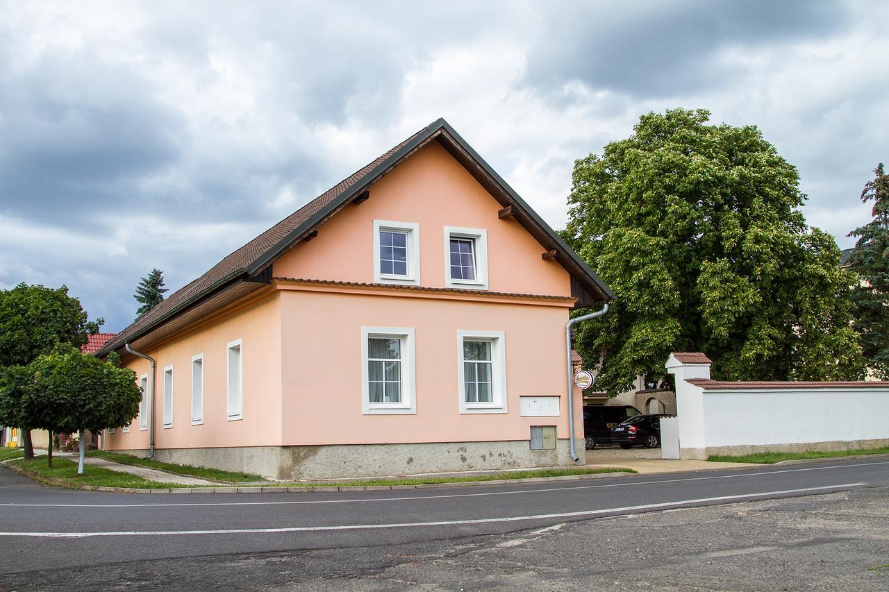 Penzion Vedomice Экстерьер фото